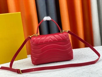 Новата модерна женствена чанта от агнешка кожа, луксозна дизайнерска чанта, дамска чанта на едното рамо и с чанта, модерна чанта