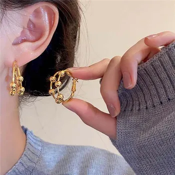 Тези двуслойни обеци-обръч за ушите, ще променят начина си - идеални за модните дами в стил женски обеци