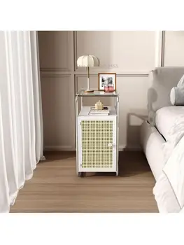 Лесен и модерен домакински малка странична масичка нощно шкафче за спалня в малък апартамент, висококачествен и лесен луксозен железния шкаф за съхранение
