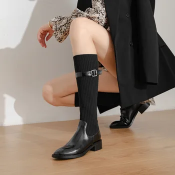 2023 Нови плетени ботуши на нисък ток с метални катарами и кръг пръсти, до коляното, стилни дамски обувки голям размер