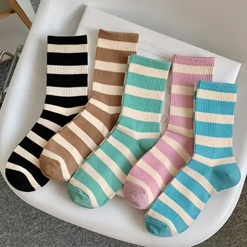Цветни райета чорапи за момичета, универсални и минималистичные чорапи със средна дължина, пролетни тънки памучни чорапи в академик стил за жени