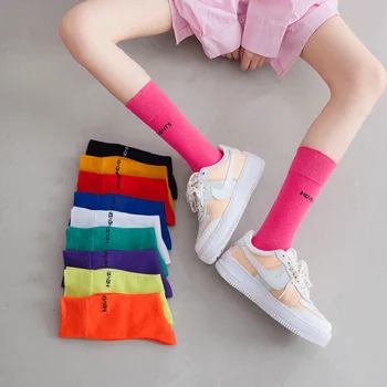 Жените чорапи инди-поп цвят средна тръба, вложки за чорапи, корейски азбука, Спортни памучни чорапи дишащи за конькобежцев, дамски чорапи