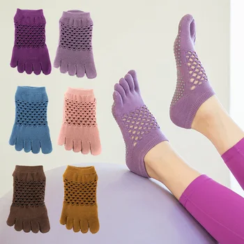 Новите дамски чорапи с пет пръста, нескользящие дишащи Памучни чорапи с дупки в спортната мрежа, Домашни чорапи за фитнес, танци, йога