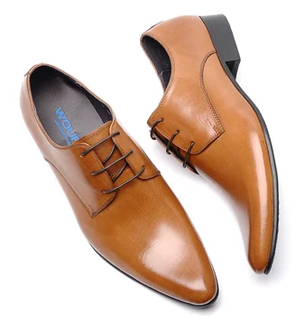 Корейската версия на кожени ежедневни обувки с острия дантела, кожена мъжка мода обувки за малкия бизнес