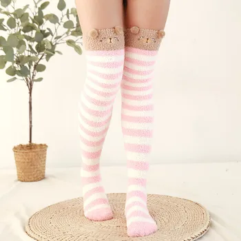 Мультяшные коралови кадифе сладки чорапи с дължина до коляното, за жени, дебели топли и удобни чорапи за сън с дълги тръби, Сладки чорапи